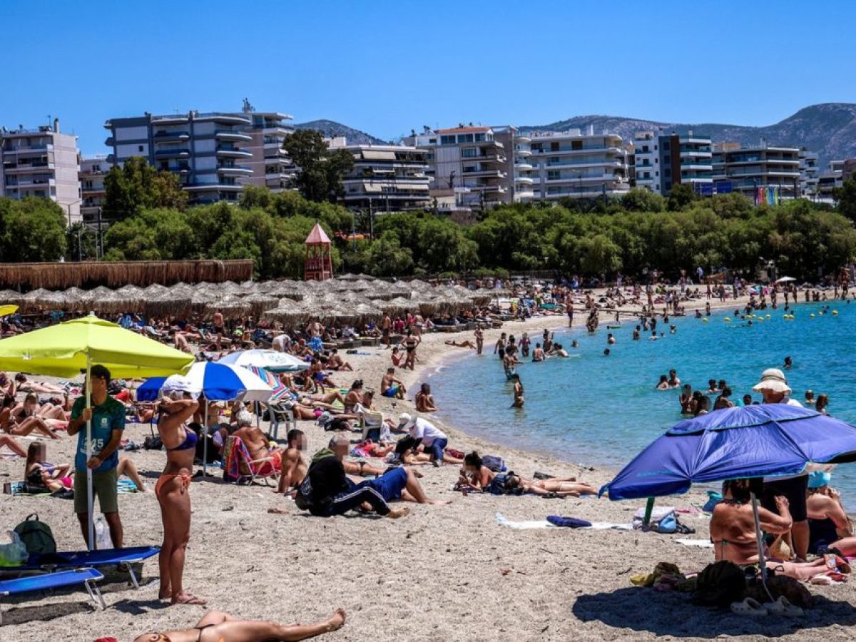SOS για τους λουόμενους: Αυτή είναι η «μαύρη λίστα» με τις ακατάλληλες παραλίες της Αττικής
