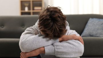 &Tau;&alpha; 5 &pi;&rho;ά&gamma;&mu;&alpha;&tau;&alpha; &pi;&omicron;&upsilon; &beta;&lambda;ά&pi;&tau;&omicron;&upsilon;&nu; &pi;&epsilon;&rho;&iota;&sigma;&sigma;ό&tau;&epsilon;&rho;&omicron; &tau;&eta;&nu; &epsilon;&upsilon;&tau;&upsilon;&chi;ί&alpha; &tau;&omega;&nu; &epsilon;&phi;ή&beta;&omega;&nu;, &sigma;ύ&mu;&phi;&omega;&nu;&alpha; &mu;&epsilon; &psi;&upsilon;&chi;&omicron;&lambda;ό&gamma;&omicron;&upsilon;&sigmaf;
