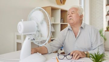 &Omicron;&iota; &eta;&lambda;&iota;&kappa;&iota;&omega;&mu;έ&nu;&omicron;&iota; &alpha;&pi;&epsilon;&iota;&lambda;&omicron;ύ&nu;&tau;&alpha;&iota; &pi;&omicron;&lambda;ύ &pi;&epsilon;&rho;&iota;&sigma;&sigma;ό&tau;&epsilon;&rho;&omicron; &alpha;&pi;ό &tau;&omicron;&upsilon;&sigmaf; &kappa;&alpha;ύ&sigma;&omega;&nu;&epsilon;&sigmaf; [&mu;&epsilon;&lambda;έ&tau;&eta;]
