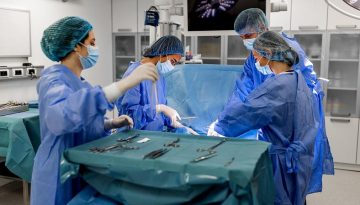 &Pi;&alpha;&pi;&alpha;&gamma;&epsilon;&omega;&rho;&gamma;ί&omicron;&upsilon;: 18&chi;&rho;&omicron;&nu;&omicron;&sigmaf; &chi;ά&rho;&iota;&sigma;&epsilon; &zeta;&omega;ή &mu;&epsilon; &delta;&omega;&rho;&epsilon;ά &omicron;&rho;&gamma;ά&nu;&omega;&nu;