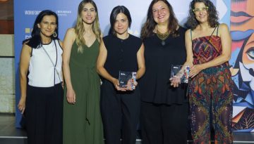 &Delta;&iota;&pi;&lambda;ή &delta;&iota;ά&kappa;&rho;&iota;&sigma;&eta; &gamma;&iota;&alpha; &tau;&eta;&nu; AstraZeneca &Epsilon;&lambda;&lambda;ά&delta;&alpha;&sigmaf;: &Delta;ύ&omicron; Silver &beta;&rho;&alpha;&beta;&epsilon;ί&alpha; &gamma;&iota;&alpha; &delta;&iota;&alpha;&phi;&omicron;&rho;&epsilon;&tau;&iota;&kappa;ό&tau;&eta;&tau;&alpha; &kappa;&alpha;&iota; &sigma;&upsilon;&mu;&pi;&epsilon;&rho;ί&lambda;&eta;&psi;&eta;