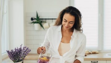 5 &delta;&rho;&omicron;&sigma;&iota;&sigma;&tau;&iota;&kappa;ά, &alpha;&pi;&omicron;&lambda;&alpha;&upsilon;&sigma;&tau;&iota;&kappa;ά mocktails &gamma;&iota;&alpha; &gamma;&rho;ή&gamma;&omicron;&rho;&omicron; detox