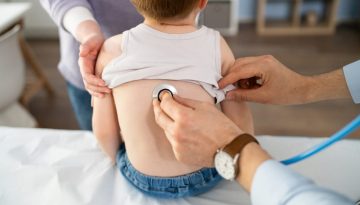 Metropolitan Hospital: &Delta;&omega;&rho;&epsilon;ά&nu; &pi;&nu;&epsilon;&upsilon;&mu;&omicron;&nu;&omicron;&lambda;&omicron;&gamma;&iota;&kappa;ό&sigmaf; έ&lambda;&epsilon;&gamma;&chi;&omicron;&sigmaf; &tau;&omega;&nu; &pi;&alpha;&iota;&delta;&iota;ώ&nu; &sigma;&tau;&omicron;&nu; Ά&lambda;&iota;&mu;&omicron;