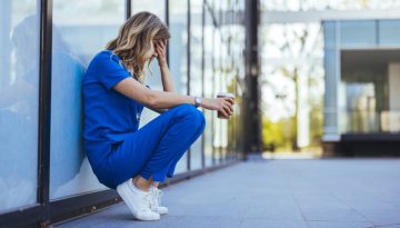 &Mu;&iota;&sigma;&theta;&omicron;ί &sigma;&tau;&omicron; &Epsilon;&Sigma;&Upsilon;: &Alpha;&pi;ό 710 &epsilon;&upsilon;&rho;ώ &omicron;&iota; &kappa;&alpha;&theta;&alpha;&rho;έ&sigmaf; &alpha;&mu;&omicron;&iota;&beta;έ&sigmaf; &tau;&omega;&nu; &nu;έ&omega;&nu; &epsilon;&rho;&gamma;&alpha;&zeta;&omicron;&mu;έ&nu;&omega;&nu; [&pi;ί&nu;&alpha;&kappa;&alpha;&sigmaf;]