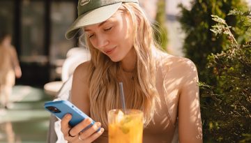&laquo;Kinda chic&raquo;: &Eta; &nu;έ&alpha; &tau;ά&sigma;&eta; &pi;&omicron;&upsilon; &kappa;ά&nu;&epsilon;&iota; &tau;&alpha; &pi;&iota;&omicron; &alpha;&pi;&lambda;ά &pi;&rho;ά&gamma;&mu;&alpha;&tau;&alpha;&hellip; cool | Vita.gr