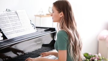&Mu;&omicron;&upsilon;&sigma;&iota;&kappa;ή: &Pi;&omicron;&iota;&epsilon;&sigmaf; &epsilon;ί&nu;&alpha;&iota; &omicron;&iota; &delta;&epsilon;&xi;&iota;ό&tau;&eta;&tau;&epsilon;&sigmaf; &pi;&omicron;&upsilon; &kappa;&alpha;&lambda;&lambda;&iota;&epsilon;&rho;&gamma;&epsilon;ί; | Vita.gr