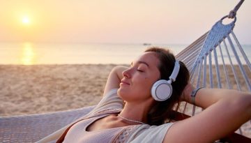 Vacation Anxiety: &Mu;ή&pi;&omega;&sigmaf; &delta;&upsilon;&sigma;&kappa;&omicron;&lambda;&epsilon;ύ&epsilon;&sigma;&alpha;&iota; &nu;&alpha; &chi;&alpha;&lambda;&alpha;&rho;ώ&sigma;&epsilon;&iota;&sigmaf; &sigma;&tau;&iota;&sigmaf; &delta;&iota;&alpha;&kappa;&omicron;&pi;έ&sigmaf;;