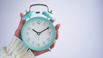 &Gamma;&iota;&alpha;&tau;ί &omicron; &chi;&rho;ό&nu;&omicron;&sigmaf; &phi;&alpha;ί&nu;&epsilon;&tau;&alpha;&iota; &nu;&alpha; &tau;&rho;έ&chi;&epsilon;&iota; &kappa;&alpha;&theta;ώ&sigmaf; &mu;&epsilon;&gamma;&alpha;&lambda;ώ&nu;&omicron;&upsilon;&mu;&epsilon; &ndash; Healthweb.gr