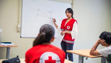 Back to school &chi;&omega;&rho;ί&sigmaf; ά&gamma;&chi;&omicron;&sigmaf;: &Omicron;&iota; 7 &kappa;&iota;&nu;ή&sigma;&epsilon;&iota;&sigmaf; &tau;&omicron;&upsilon; &Epsilon;&lambda;&lambda;&eta;&nu;&iota;&kappa;&omicron;ύ &Epsilon;&rho;&upsilon;&theta;&rho;&omicron;ύ &Sigma;&tau;&alpha;&upsilon;&rho;&omicron;ύ &gamma;&iota;&alpha; &omicron;&mu;&alpha;&lambda;ή &epsilon;&pi;&iota;&sigma;&tau;&rho;&omicron;&phi;ή &sigma;&tau;&omicron; &sigma;&chi;&omicron;&lambda;&epsilon;ί&omicron;