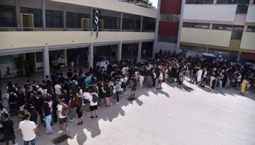 &Epsilon;&pi;&iota;&sigma;&tau;&rho;&omicron;&phi;ή &sigma;&tau;&omicron; &sigma;&chi;&omicron;&lambda;&epsilon;ί&omicron;: &Eta; &pi;&rho;ό&lambda;&eta;&psi;&eta; &xi;&epsilon;&kappa;&iota;&nu;ά &pi;&rho;&iota;&nu; &alpha;&pi;ό &tau;&omicron; &pi;&rho;ώ&tau;&omicron; &kappa;&omicron;&upsilon;&delta;&omicron;ύ&nu;&iota;
