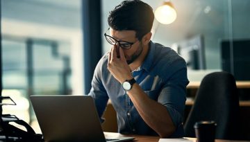 &Omicron;&delta;&eta;&gamma;ό&sigmaf; &gamma;&iota;&alpha; &xi;&epsilon;&kappa;&omicron;ύ&rho;&alpha;&sigma;&eta; &tau;&omega;&nu; &mu;&alpha;&tau;&iota;ώ&nu; &mu;&epsilon;&tau;ά &alpha;&pi;ό &pi;&omicron;&lambda;&lambda;έ&sigmaf; ώ&rho;&epsilon;&sigmaf; &mu;&pi;&rho;&omicron;&sigma;&tau;ά &sigma;&epsilon; &omicron;&theta;ό&nu;&eta; &ndash; ygeiatora.gr