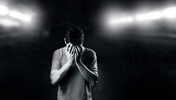 EL &ndash; &Pi;&alpha;&gamma;&kappa;ό&sigma;&mu;&iota;&alpha; &Eta;&mu;έ&rho;&alpha; &gamma;&iota;&alpha; &tau;&eta;&nu; &Pi;&rho;ό&lambda;&eta;&psi;&eta; &tau;&eta;&sigmaf; &Alpha;&upsilon;&tau;&omicron;&kappa;&tau;&omicron;&nu;ί&alpha;&sigmaf;: &laquo;&Eta; &pi;&rho;ό&lambda;&eta;&psi;&eta; &alpha;&rho;&chi;ί&zeta;&epsilon;&iota; &pi;&rho;&iota;&nu; &alpha;&pi;ό &tau;&eta;&nu; &kappa;&rho;ί&sigma;&eta;&raquo;