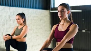Low Impact HIIT: &Eta; &delta;&upsilon;&nu;&alpha;&mu;&iota;&kappa;ή &alpha;&epsilon;&rho;ό&beta;&iota;&alpha; &pi;&rho;&omicron;&pi;ό&nu;&eta;&sigma;&eta; &pi;&omicron;&upsilon; &delta;&epsilon;&nu; &chi;&rho;&epsilon;&iota;ά&zeta;&epsilon;&tau;&alpha;&iota; &nu;&alpha; &epsilon;&xi;&alpha;&nu;&tau;&lambda;&eta;&theta;&epsilon;ί&sigmaf; &gamma;&iota;&alpha; &nu;&alpha; &kappa;ά&psi;&epsilon;&iota;&sigmaf; &theta;&epsilon;&rho;&mu;ί&delta;&epsilon;&sigmaf;
