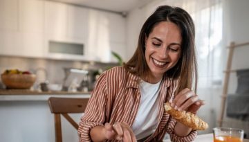 Proteinmaxxing: &Chi;&rho;&epsilon;&iota;ά&zeta;&epsilon;&sigma;&alpha;&iota; &pi;&rho;&alpha;&gamma;&mu;&alpha;&tau;&iota;&kappa;ά &tau;ό&sigma;&eta; &pi;&rho;&omega;&tau;&epsilon;ΐ&nu;&eta; ό&sigma;&omicron; &sigma;&omicron;&upsilon; &lambda;έ&epsilon;&iota; &tau;&omicron; TikTok;