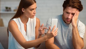 Cushioning: &Tau;&omicron; dating trend &pi;&omicron;&upsilon; &mu;&pi;&omicron;&rho;&epsilon;ί &nu;&alpha; &alpha;&pi;&epsilon;&iota;&lambda;&epsilon;ί &tau;&eta; &sigma;&chi;έ&sigma;&eta; &sigma;&alpha;&sigmaf; | Vita.gr