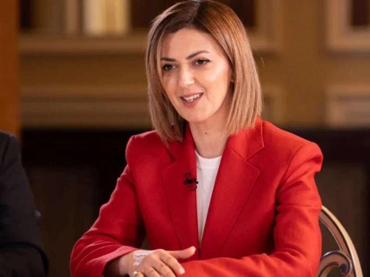 &Pi;&alpha;&iota;&delta;&iota;&kappa;ή &pi;&alpha;&chi;&upsilon;&sigma;&alpha;&rho;&kappa;ί&alpha;: &Omicron; &Pi;&Omicron;&Upsilon; &epsilon;&xi;ή&rho;&epsilon; &tau;&eta;&nu; &Epsilon;&lambda;&lambda;ά&delta;&alpha; &ndash; &Tau;&alpha; &alpha;&pi;&omicron;&tau;&epsilon;&lambda;έ&sigma;&mu;&alpha;&tau;&alpha; &tau;&eta;&sigmaf; &epsilon;&theta;&nu;&iota;&kappa;ή&sigmaf; &delta;&rho;ά&sigma;&eta;&sigmaf;